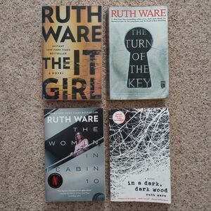 Lot Of The It Girl The Turn Of The Key The Woman In Cabin 10 In A Dark Dark Wood